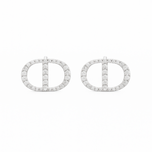Sparkle and Shine: Discover 14kt Diamond Studs